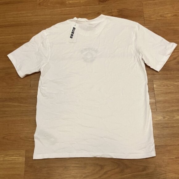 Guess Men's Mojo Relaxed-Fit Embroidered Collegiate Logo Graphic T-Shirt Size M - Picture 4 of 7